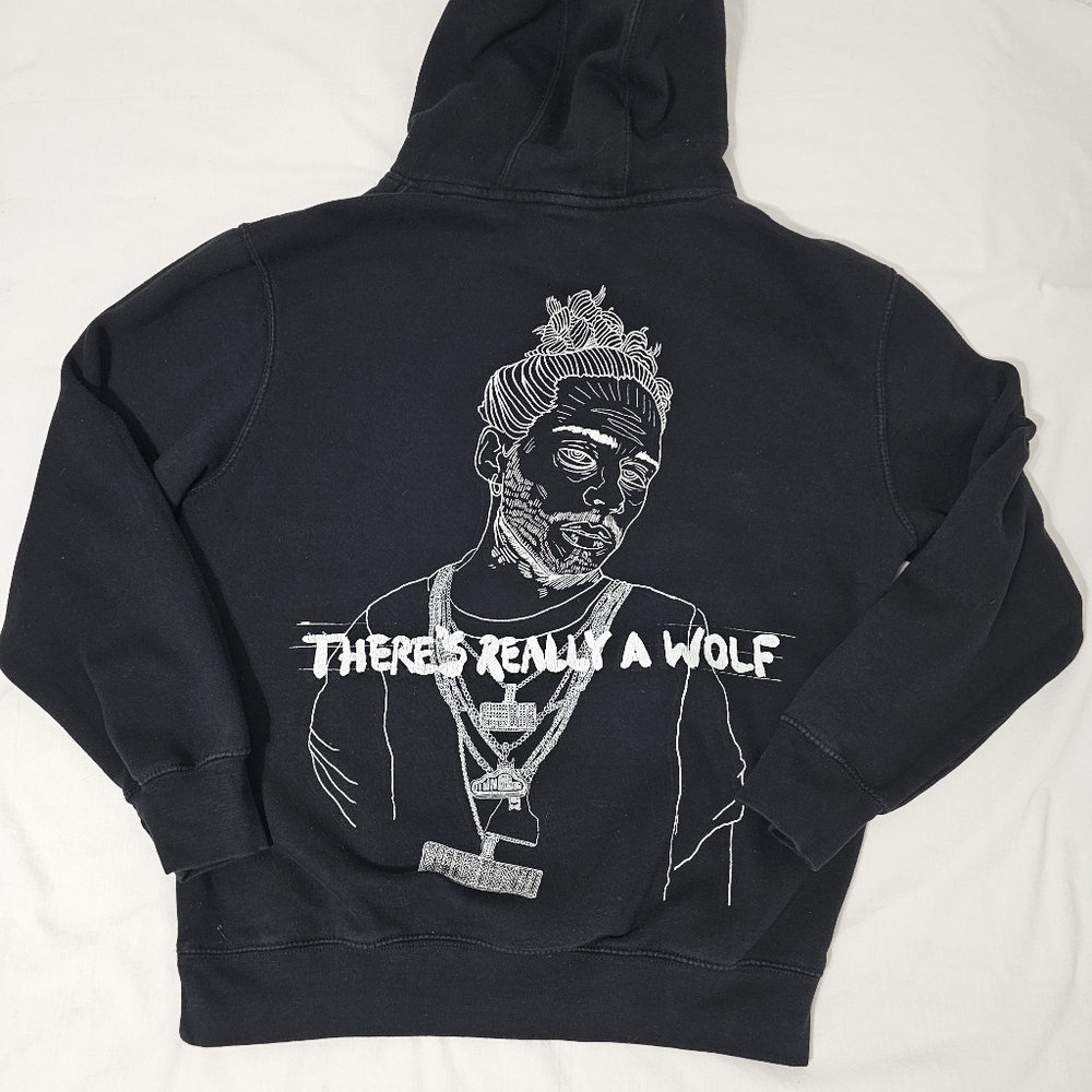Russ “There’s Really a Wolf” Graphic Hoodie Black Streetwear Size M